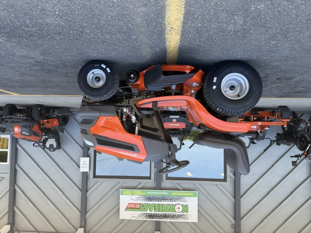  Husqvarna TS 120 42 Inch Lawn Tractor