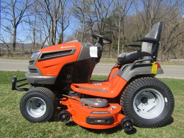  Husqvarna TS354XD Garden Tractor