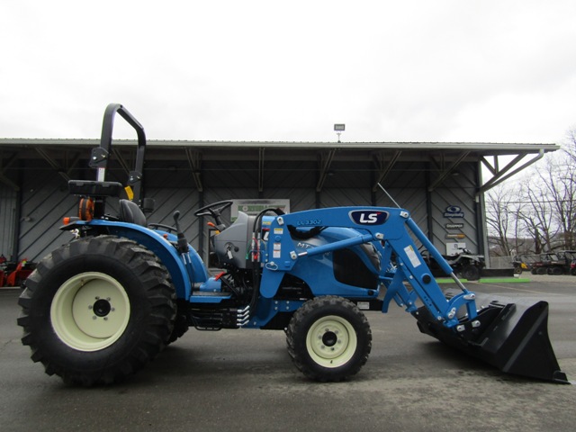  LS Tractor MT240HE Tractor / Loader 4wd