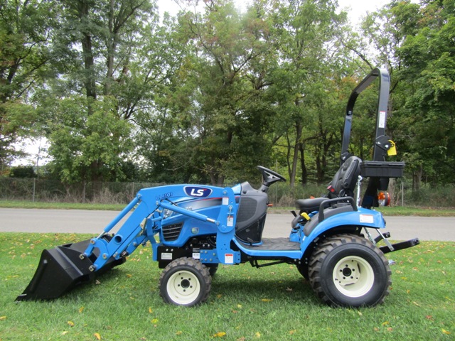  LS Tractor MT125 Tractor and Loader 4wd  