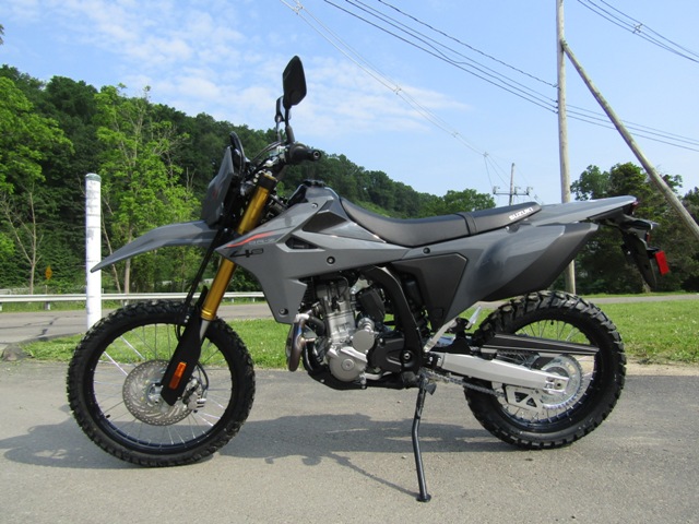 2025 Suzuki DR-Z4S 
