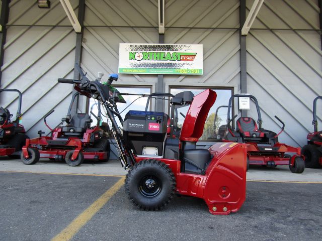  Toro 60 Volt Power Max e24 24 Inch Snow Blower